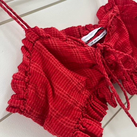 Urban Outfitters Red Ruffled Tie Front Camisole - Picture 3 of 4